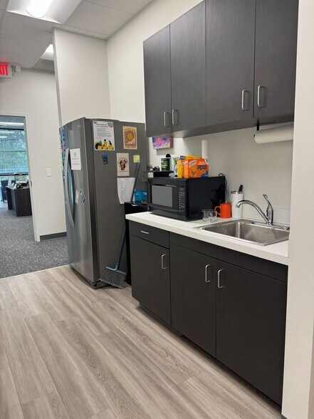More Photos Of 1201-1221 Wood Ridge Center Dr, Charlotte Medical For Lease