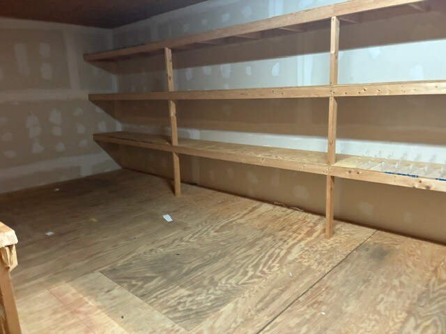 More Photos Of 115 W Shirley Ave, Warrenton Freestanding For Sale