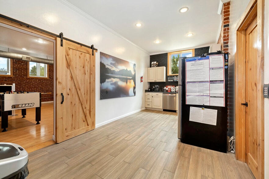 More Photos Of 13005 Lowell Blvd, Broomfield Freestanding For Sale