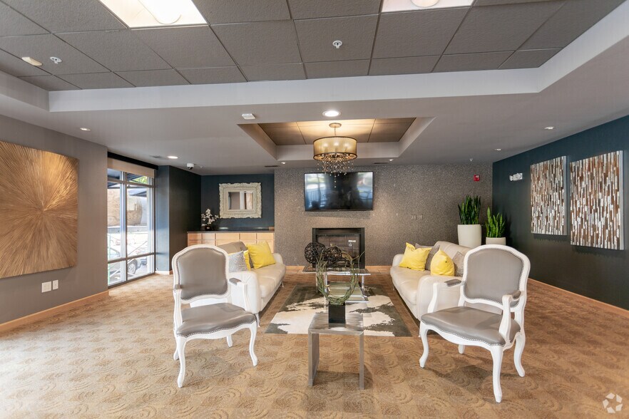 More Photos Of 411 E Menomonee St, Milwaukee Apartments For Lease