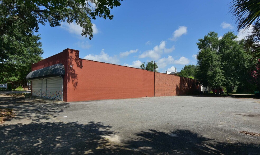 More Photos Of 511 W Broad Ave, Albany General Retail For Sale