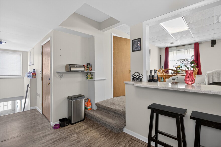 More Photos Of 124 S Brooklyn Rd, Napoleon Freestanding For Sale
