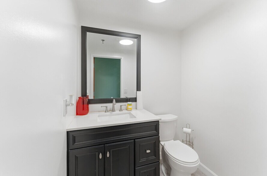 More Photos Of 120 N Main St, Attleboro Medical For Sale