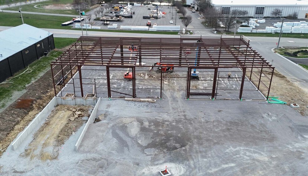 More Photos Of 9381 Seward Rd, Fairfield Warehouse For Lease