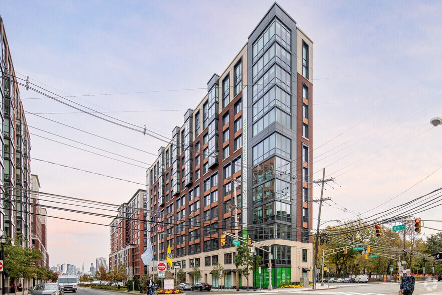 More Photos Of 1000 Maxwell Ln, Hoboken Office Residential For Lease