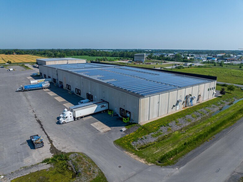 More Photos Of 238 Corduroy Rd, Russell Industrial For Lease