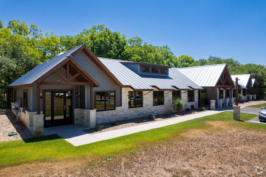 More Photos Of 385 Creek Rd, Dripping Springs Loft Creative Space For Sale