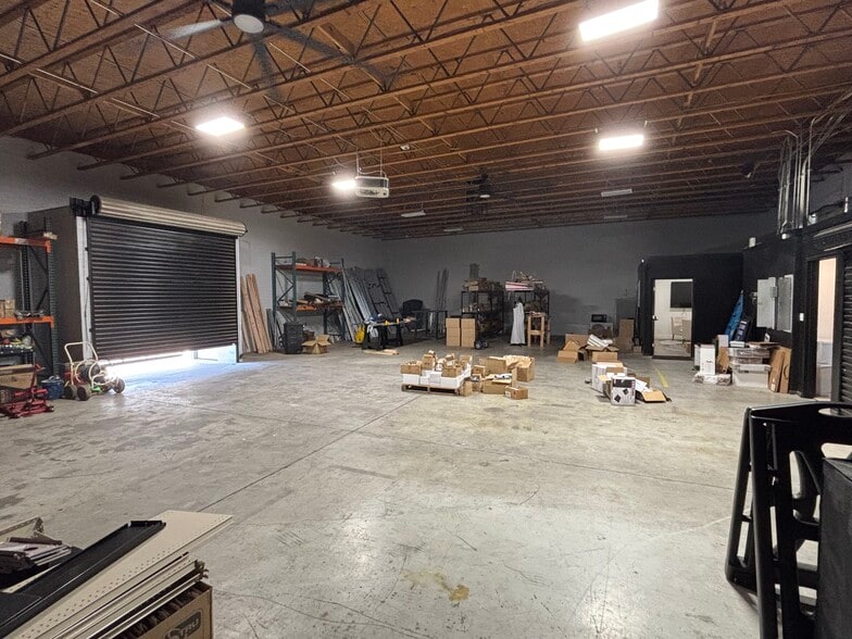 More Photos Of 55 E Southern Ave, Mesa Showroom For Lease