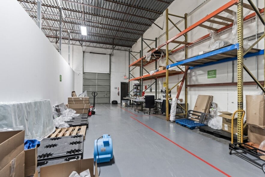 More Photos Of 2519-2535 Data Dr, Louisville Flex For Sale