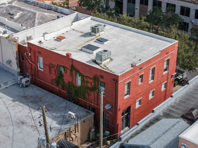 More Photos Of 104-110 S Park Ave, Sanford Storefront Retail Office For Sale