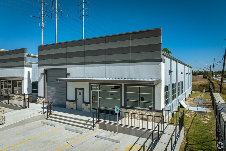 More Photos Of 6409 Eddie Dr, Humble Warehouse For Lease