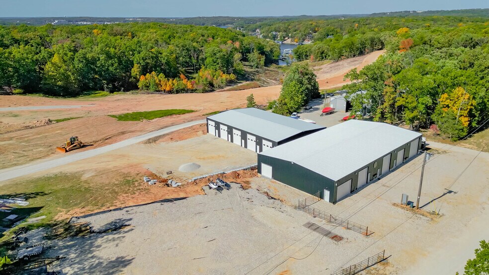 More Photos Of 100 Man Cave, Sunrise Beach Self Storage For Sale