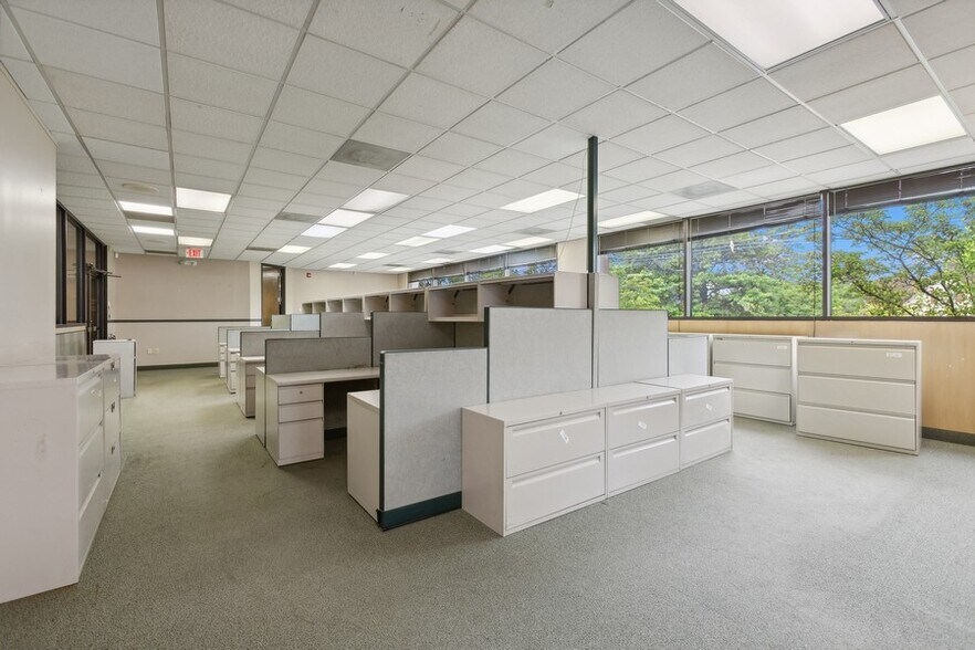 More Photos Of 216 North Ave E, Cranford Office For Sale