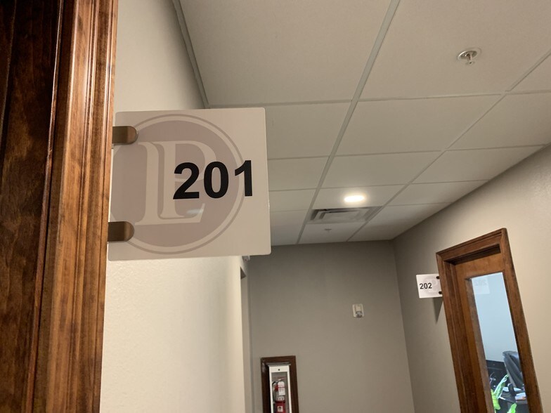 More Photos Of 4300 S Highway 27, Clermont Storefront Retail Office For Lease