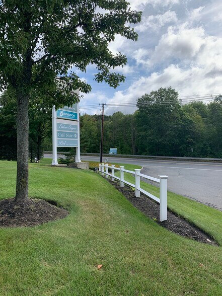 More Photos Of 307 Grafton St, Shrewsbury Office For Lease