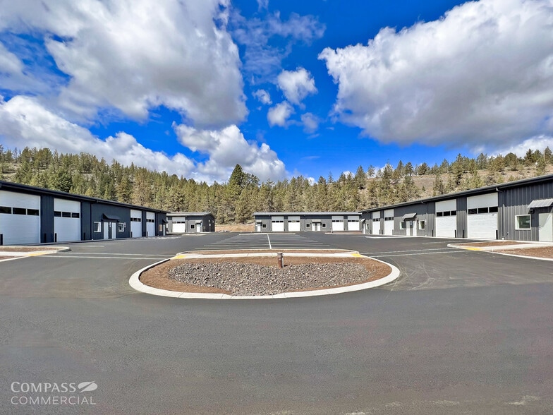 Primary Photo Of 64415 Strickler Ave, Bend Warehouse For Lease