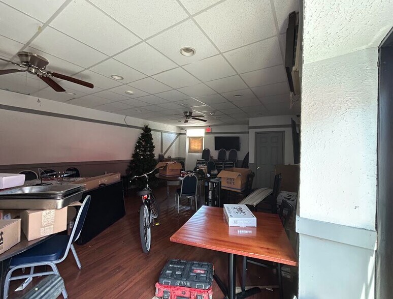 More Photos Of 742-746 Middle Country Rd, Selden Freestanding For Sale