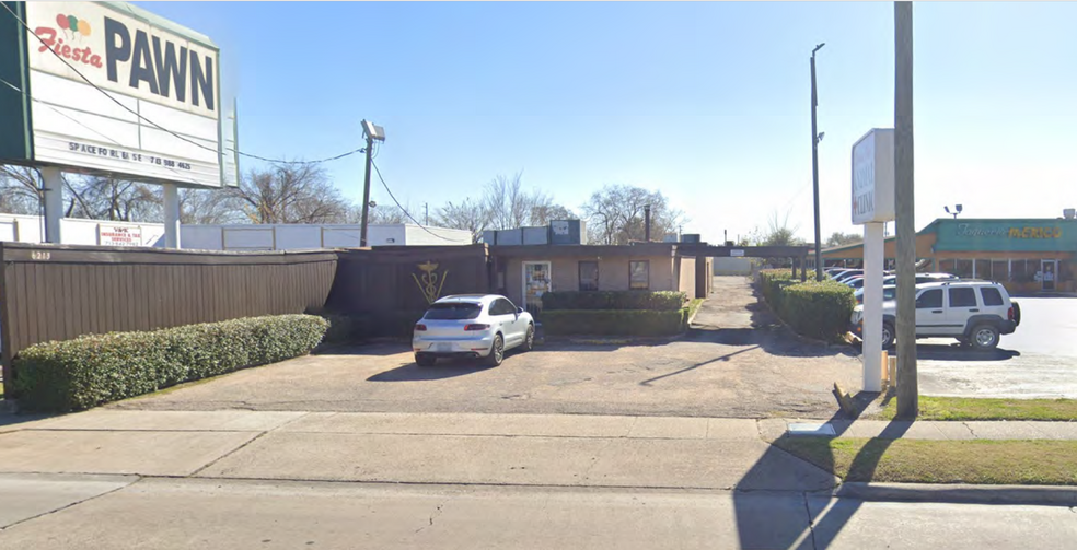 Primary Photo Of 6213 Bellaire Blvd, Houston Freestanding For Lease