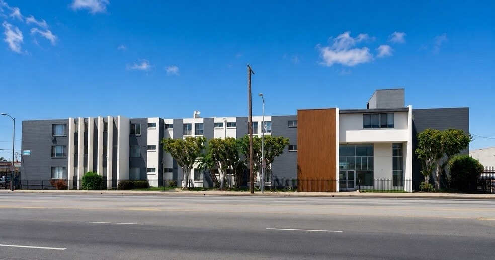 Primary Photo Of 835 W Rosecrans Ave, Gardena Apartments For Sale