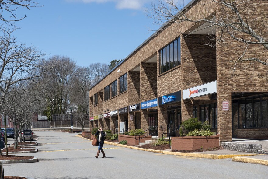 More Photos Of 600 Providence Hwy, Dedham Medical For Lease