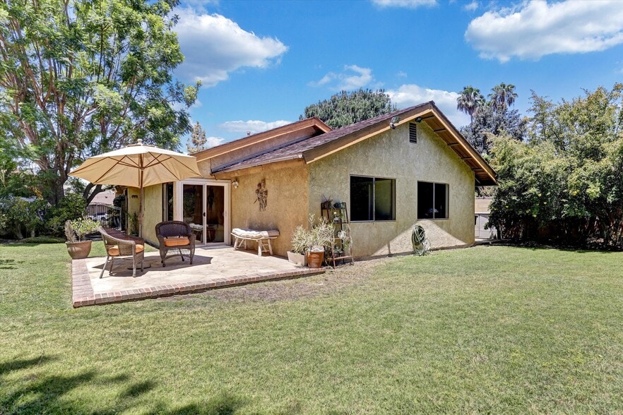 More Photos Of 175 S Woodlawn Dr, Orange Multifamily For Sale