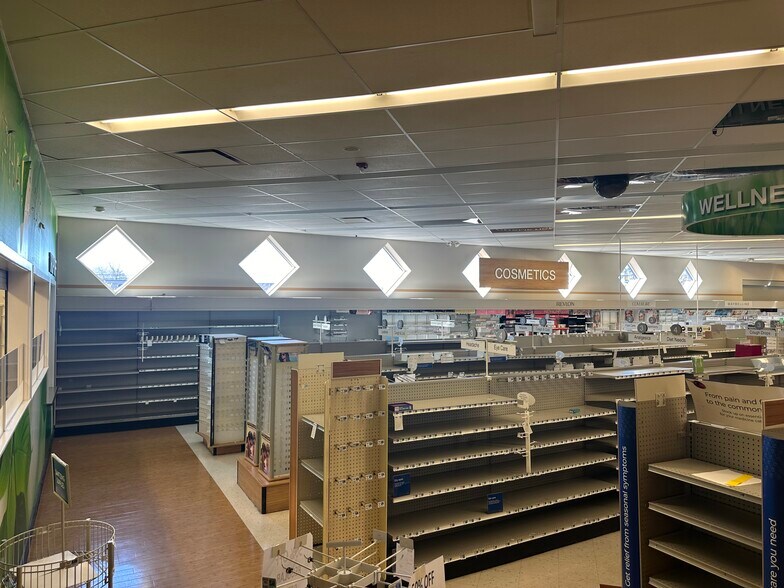 More Photos Of 4813 W Mercury Blvd, Hampton Drugstore For Sale