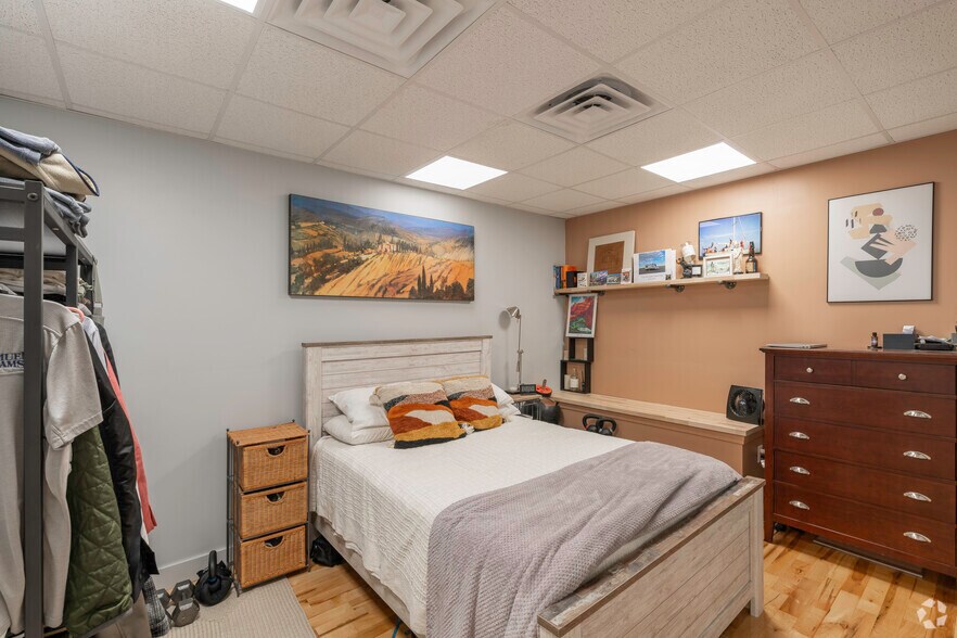 More Photos Of 139-145 Richmond St, Boston Apartments For Sale