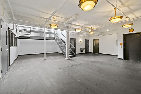 More Photos Of 1112-1128 Harmon Pl, Minneapolis Office For Lease