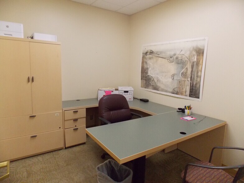 More Photos Of 1547 US-9, Clifton Park Office For Lease