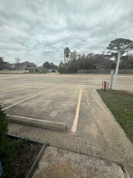 More Photos Of 4905-4907 E Nasa Pky, Seabrook Office For Sale
