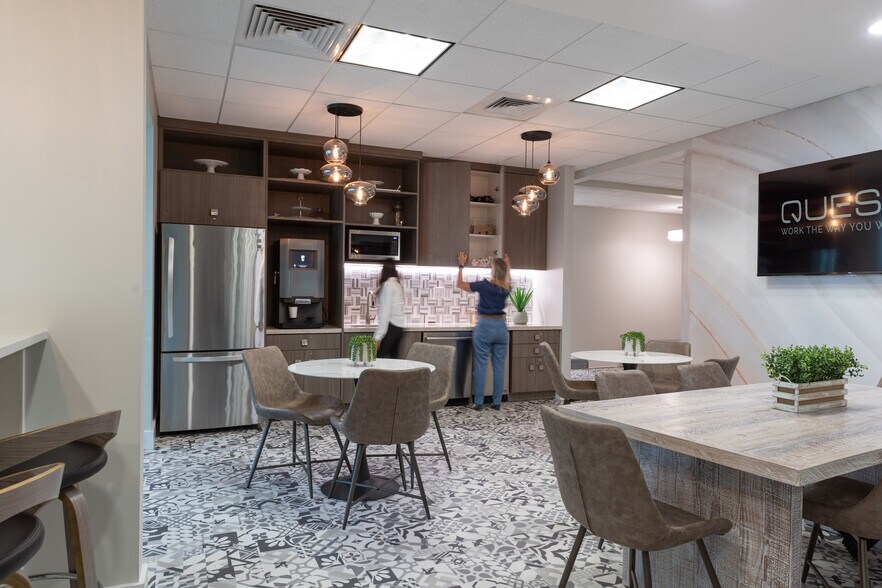 More Photos Of 1395 Brickell Ave, Miami Coworking Space