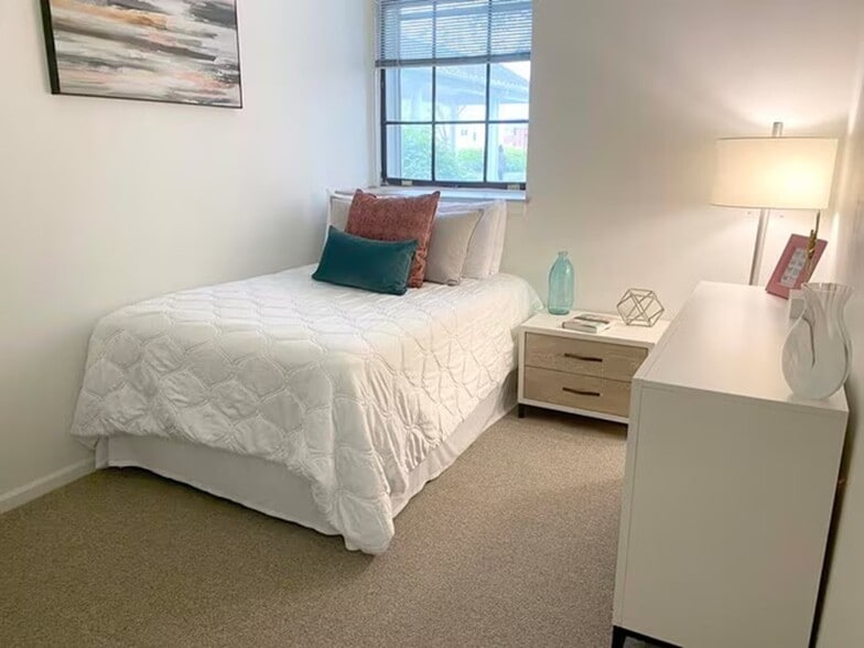 More Photos Of 49 Catherine St, Red Bank Apartments For Sale
