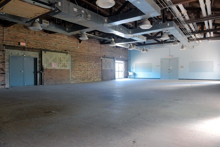 More Photos Of 415-455 W Boundary St, Savannah Office For Lease