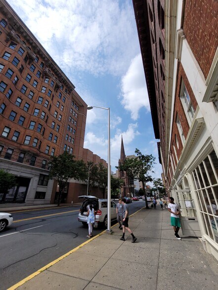 More Photos Of 501 Penn St, Reading Office For Sale