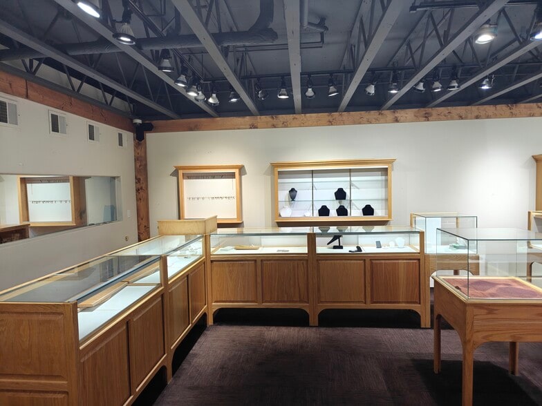 More Photos Of 531 2nd Ave, Fairbanks General Retail For Lease