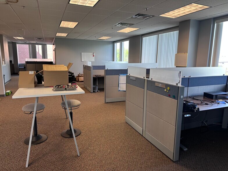 More Photos Of 347 E Bridge St, Phoenixville Office For Lease