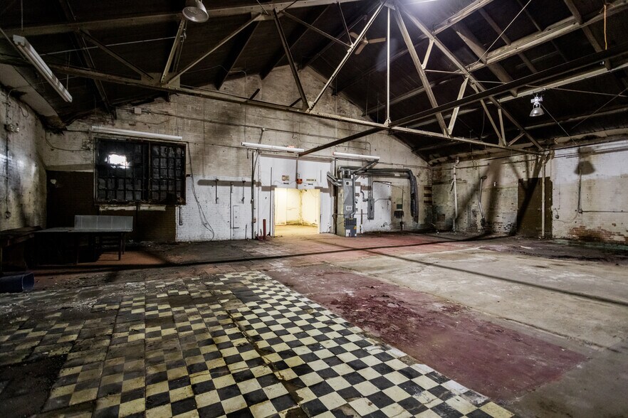 More Photos Of 520 Bellevue St, Detroit Religious Facility For Sale