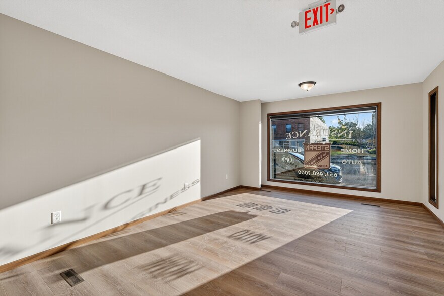 More Photos Of 407 Vermillion St, Hastings Office For Sale