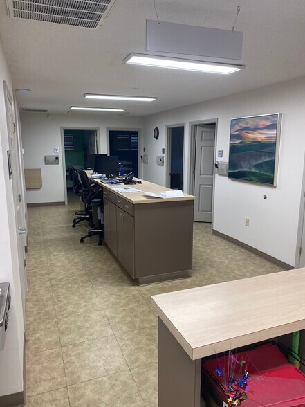 More Photos Of 114 Lee St, Shelby Medical For Sale