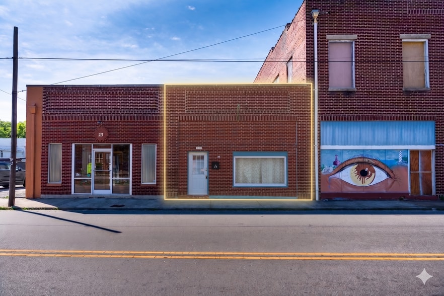 Primary Photo Of 217 S Williams St, Henderson Medical For Sale
