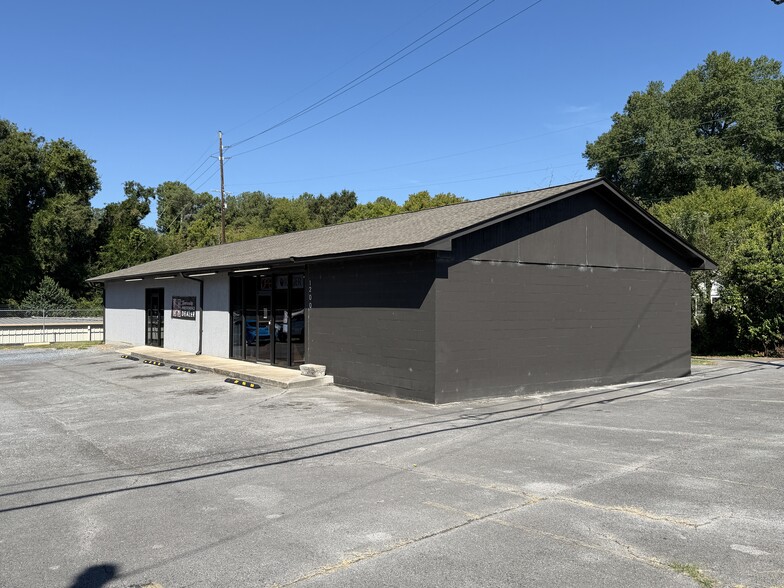 More Photos Of 1200 Dean Ave SE, Rome Self Storage For Sale