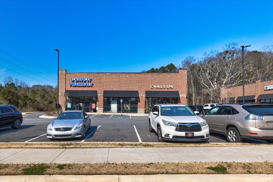 More Photos Of 438 Cabiness Road, Forsyth Storefront Retail Office For Sale