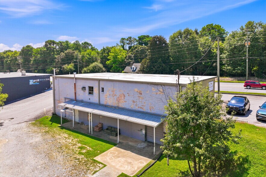 More Photos Of 1854 Thompson Bridge Rd, Gainesville Freestanding For Sale