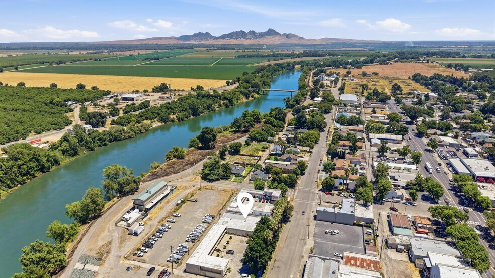 More Photos Of 420 Main St, Colusa Bowling Alley For Sale
