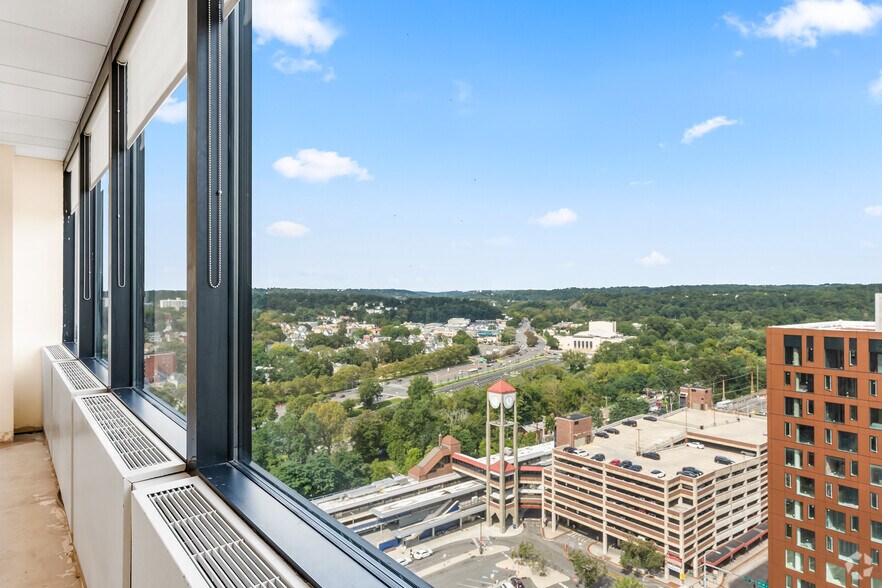 More Photos Of 1 N Lexington Ave, White Plains Office For Lease