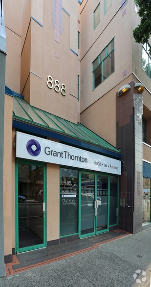 More Photos Of 888 Fort St, Victoria Office For Lease