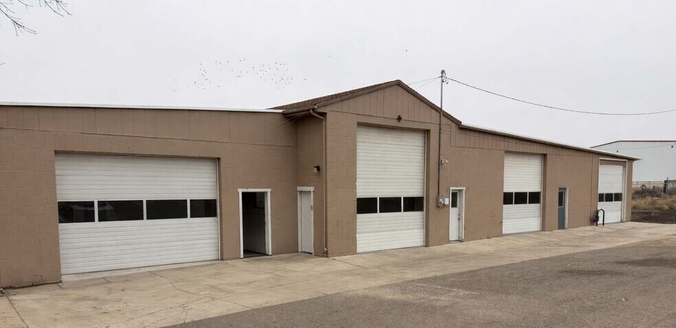 More Photos Of 592 Locust St S, Twin Falls Warehouse For Lease
