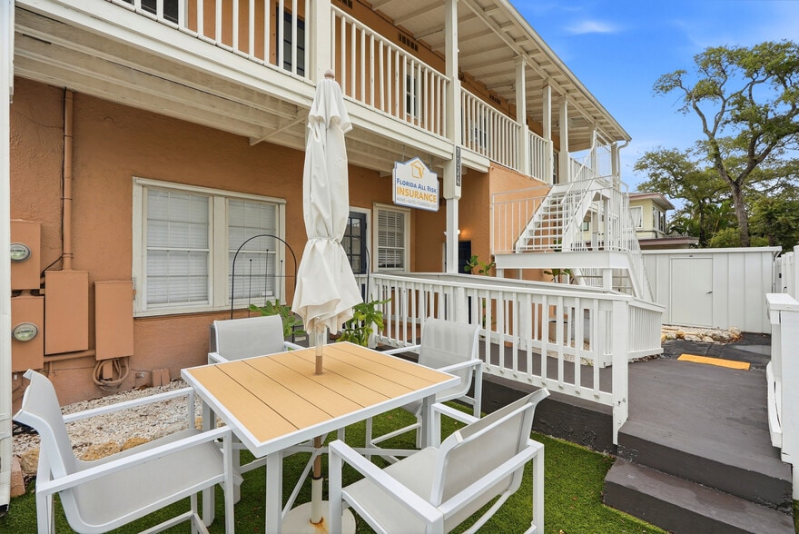 More Photos Of 7024 Central Ave, Saint Petersburg Medical For Sale