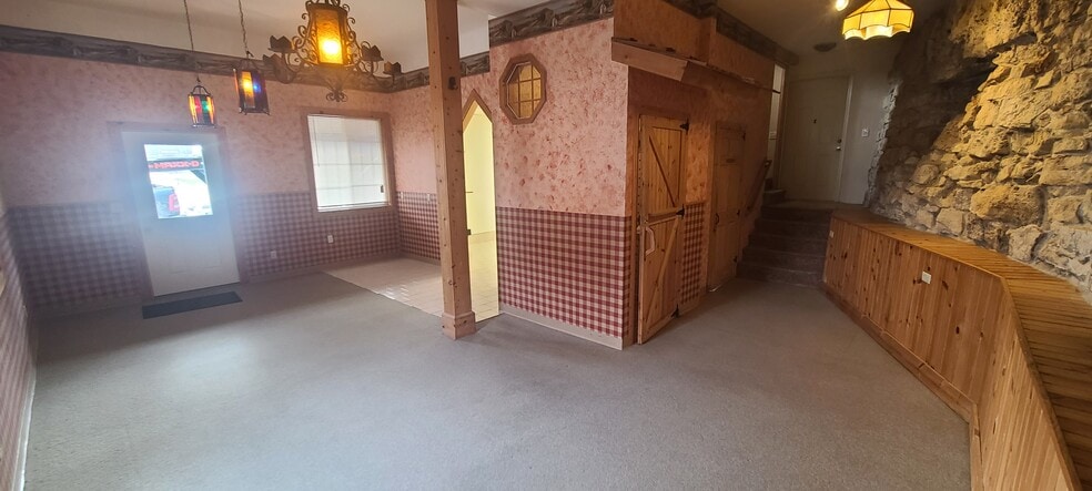 More Photos Of 208 North St, Marquette Specialty For Sale