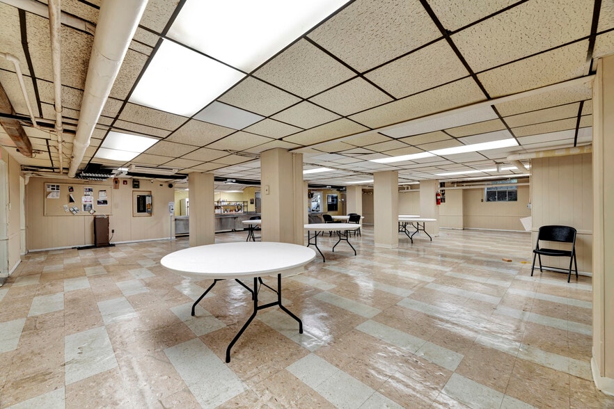 More Photos Of 11 Poplar Ave, Wilmington Lodge Meeting Hall For Lease